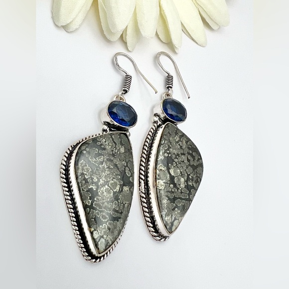 APACHE PYRITE EARRINGS - Picture 5 of 9